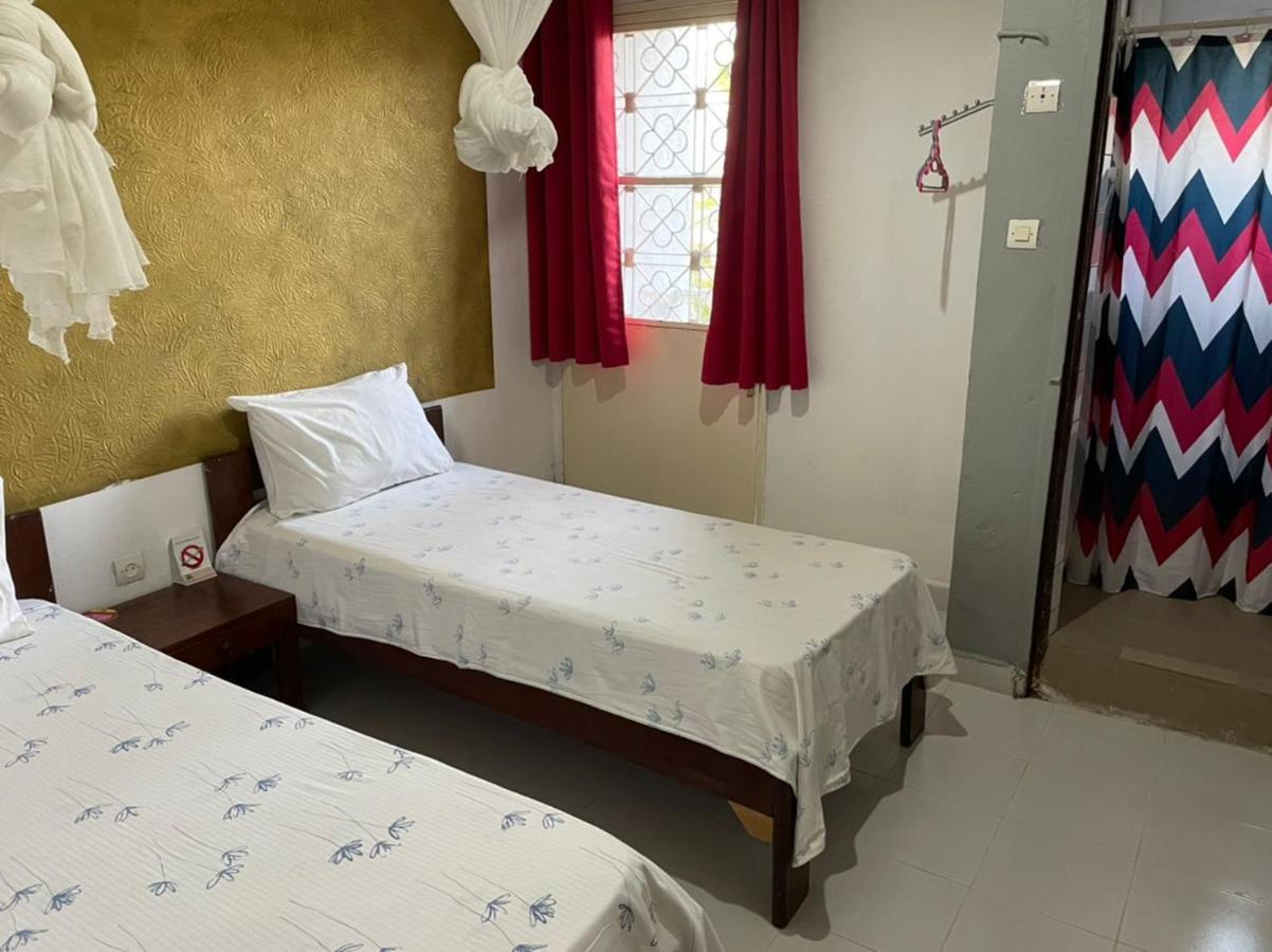 Hotel Ndaary Khassoum Sarl Ziguinchor Dış mekan fotoğraf