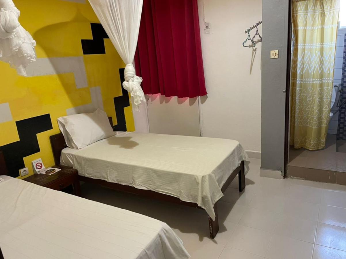 Hotel Ndaary Khassoum Sarl Ziguinchor Dış mekan fotoğraf