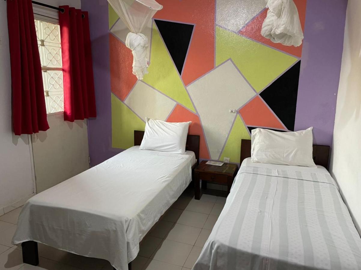 Hotel Ndaary Khassoum Sarl Ziguinchor Dış mekan fotoğraf